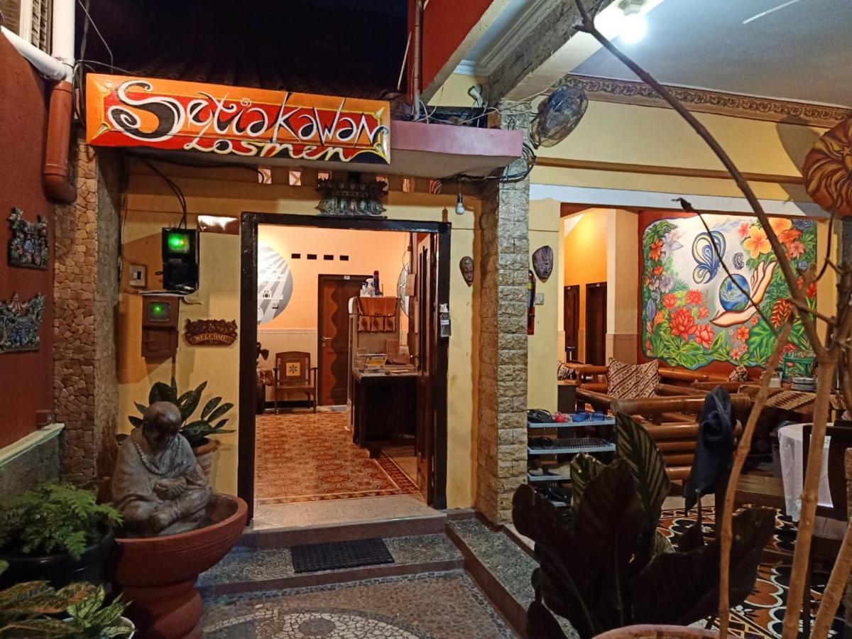 Losmen Setia Kawan Γιογκιακάρτα Εξωτερικό φωτογραφία