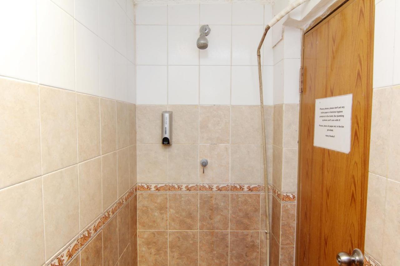 Losmen Setia Kawan Γιογκιακάρτα Εξωτερικό φωτογραφία
